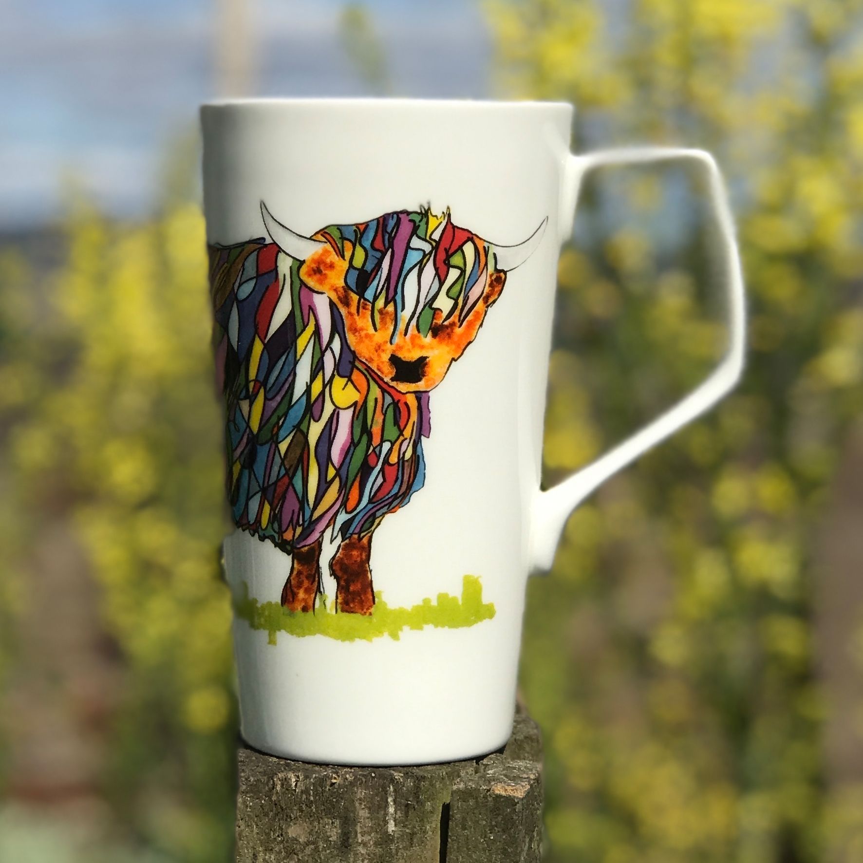 LATTE MUG - BRIGHT HIGHLAND COW Design