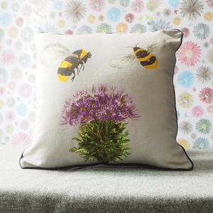 SQUARE CUSHION - Thistle and Bees (Avail R5F5; 05/24)