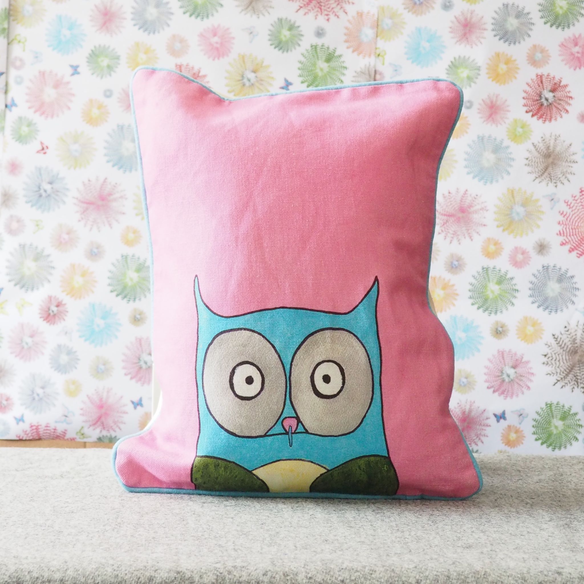 RECTANGULAR CUSHION - Owl on Pink  (Avail R1F0; 05/24)