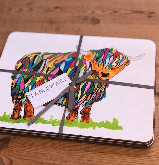 TABLEMAT - Set of 4 - Bright Highland Cow Design TABLEMAT - Set of 4 - Bright Highland Cow Design
