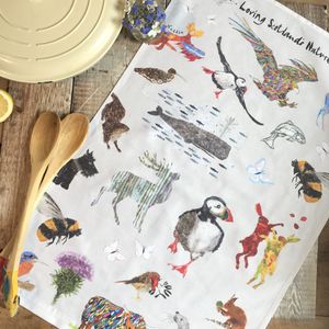 TEA TOWEL IN A GIFT BAG - Loving Scotland's Nature Design