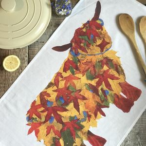 TEA TOWEL IN A GIFT BAG - Leaf Highland Cow
