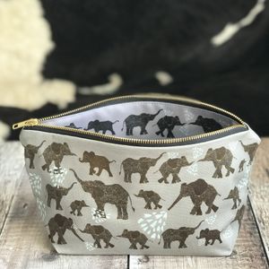 *SECONDS AS WRONG (MAUVE) COLOUR*- Washbag 2 - Elephants design - printed nylon inside to surprise you & make you smile!