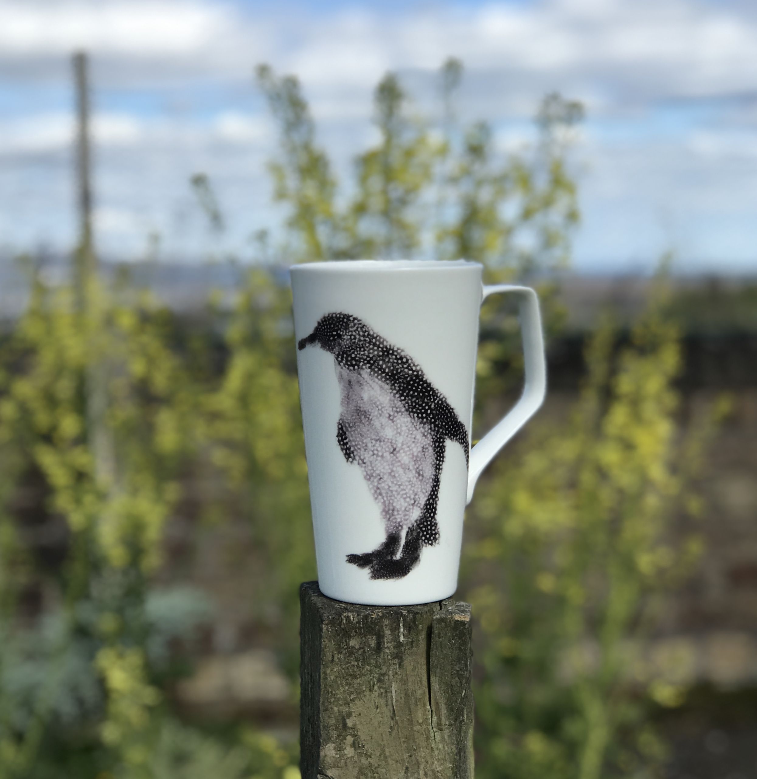 MUG CONE PENGUIN FRONT C
