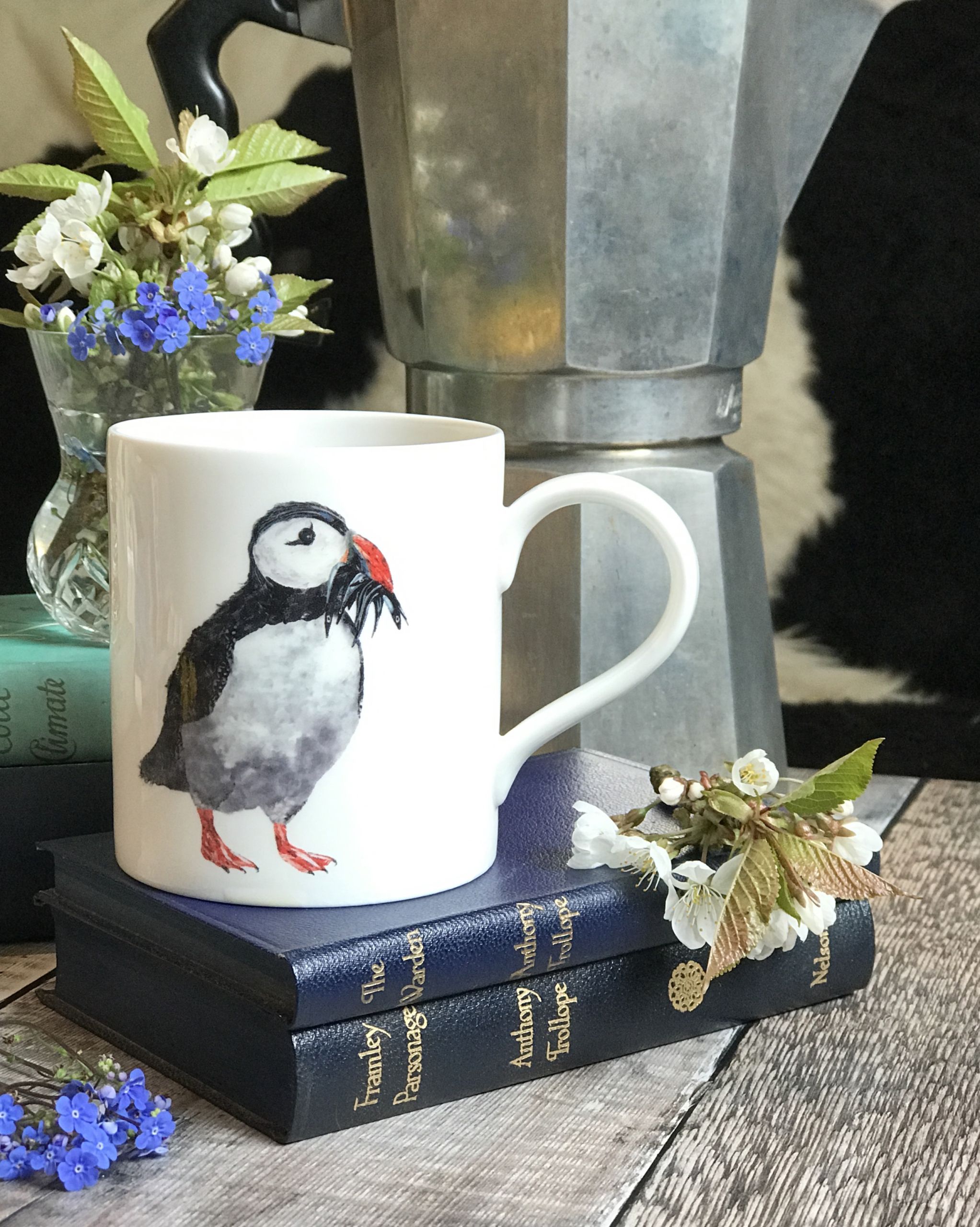 mug pop puffin with fish A