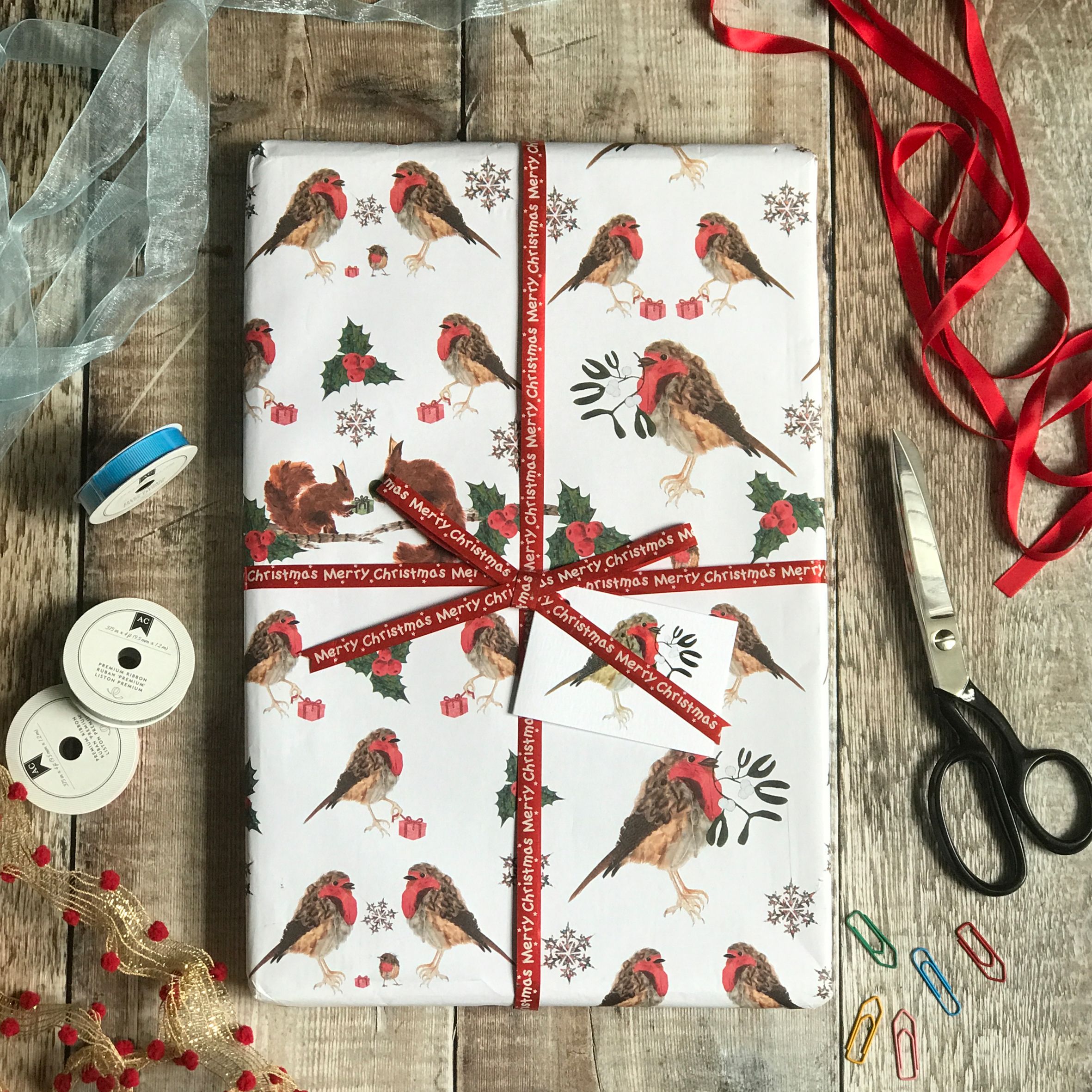 wrapping paper christmas robin square image