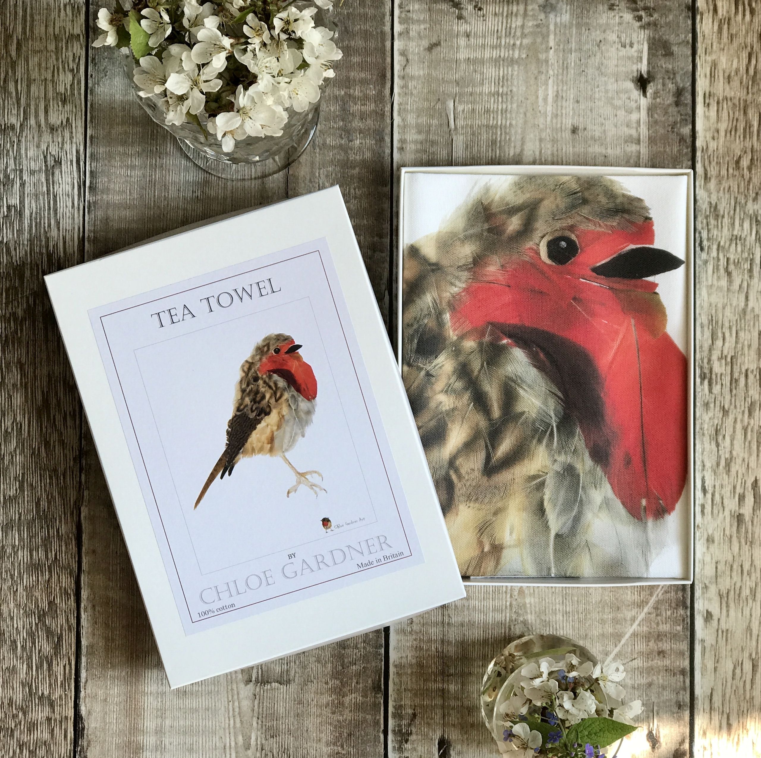 A GIFT BOXED TEA TOWEL - Robin Design