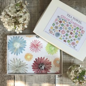 A GIFT BOXED TEA TOWEL - Colourful Feather Rounds