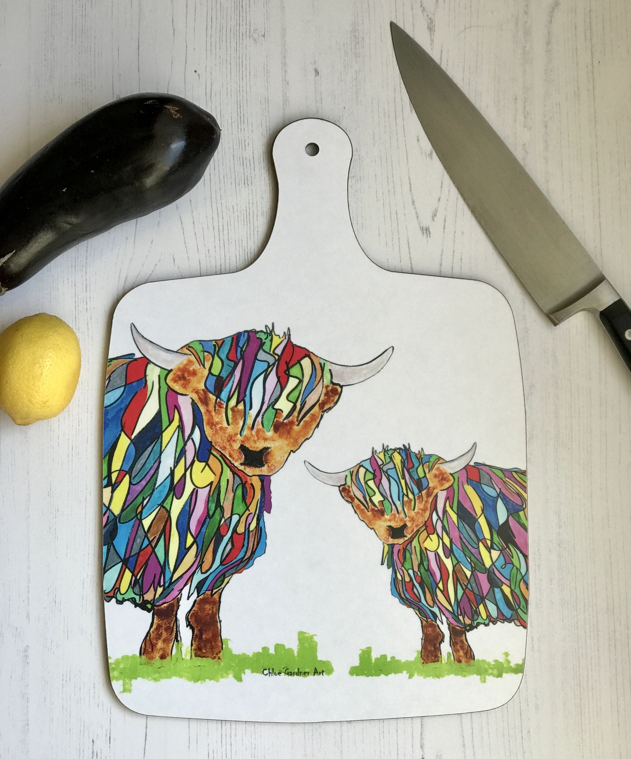 CHOPPING BOARD - LARGE - Bright Highland Cow and baby with Multicoloured Back