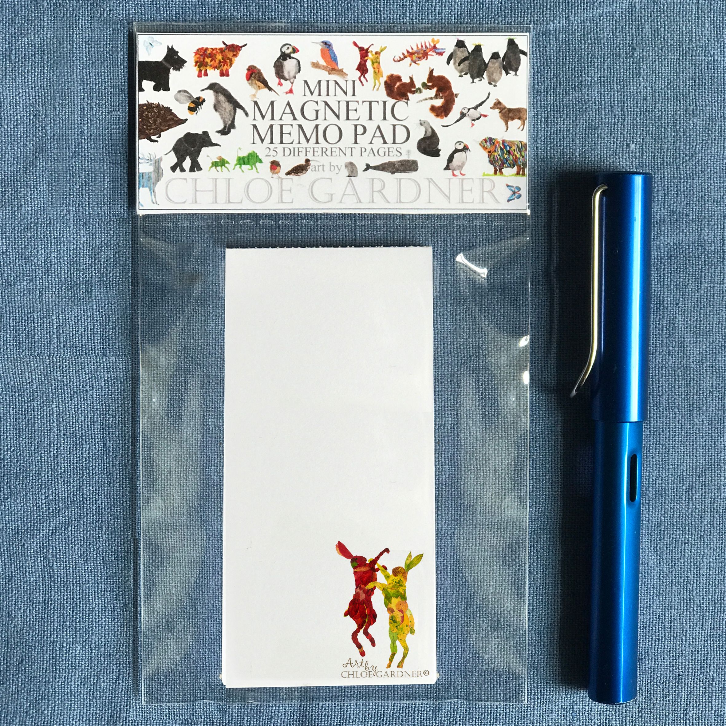 Magnetic Memo Pad- Top sheet Boxing Leaf Hares Design