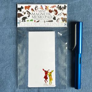Magnetic Memo Pad- Top sheet Boxing Leaf Hares Design