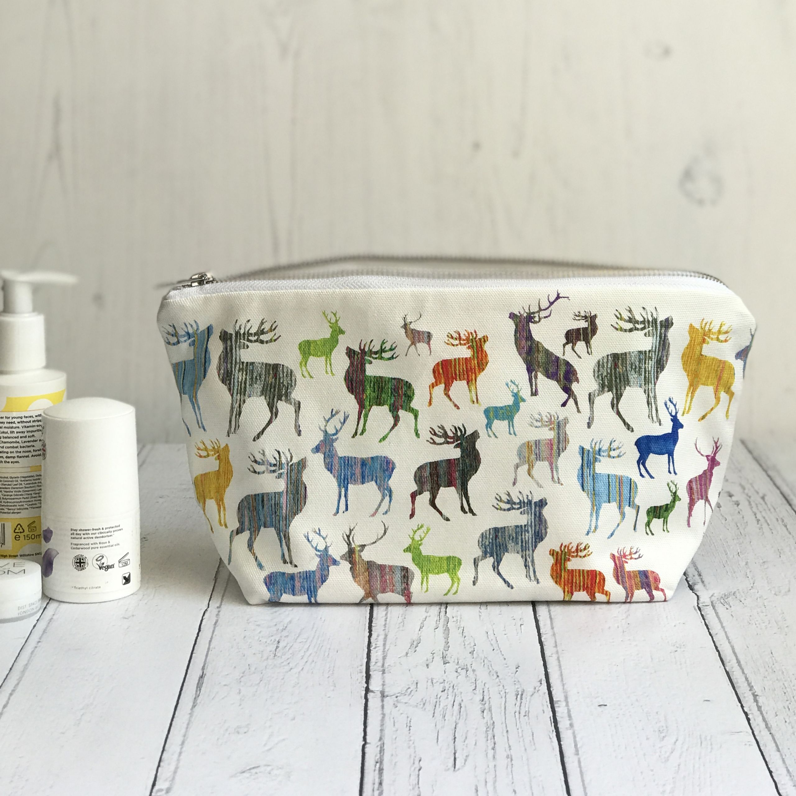 Washbag 1- Stags - washable white nylon inside
