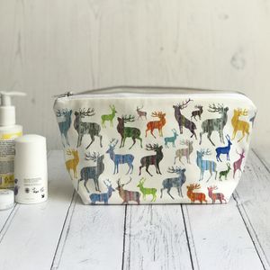 Washbag 1- Stags - washable white nylon inside