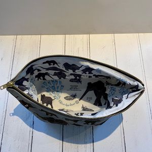 Washbag 2 - Elephant design - printed NYLON inside to surprise you & make you smile!