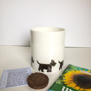 Fine Bone China Pot with Sunflower Seed Scottie Dogs (Row)